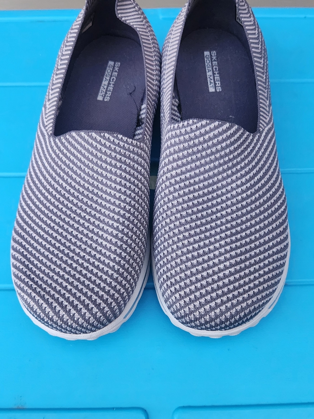 Skechers Women's Slip-On Mules in Grey/blue Knit Size 10 Like New